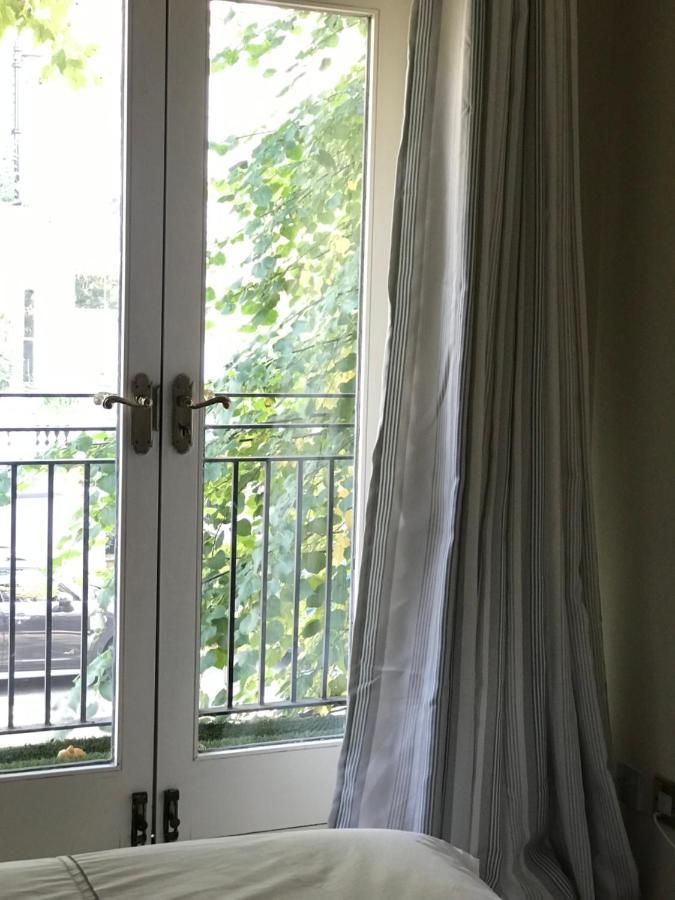 Key & Flowers - Kensington Residence 1 Лондон Екстериор снимка